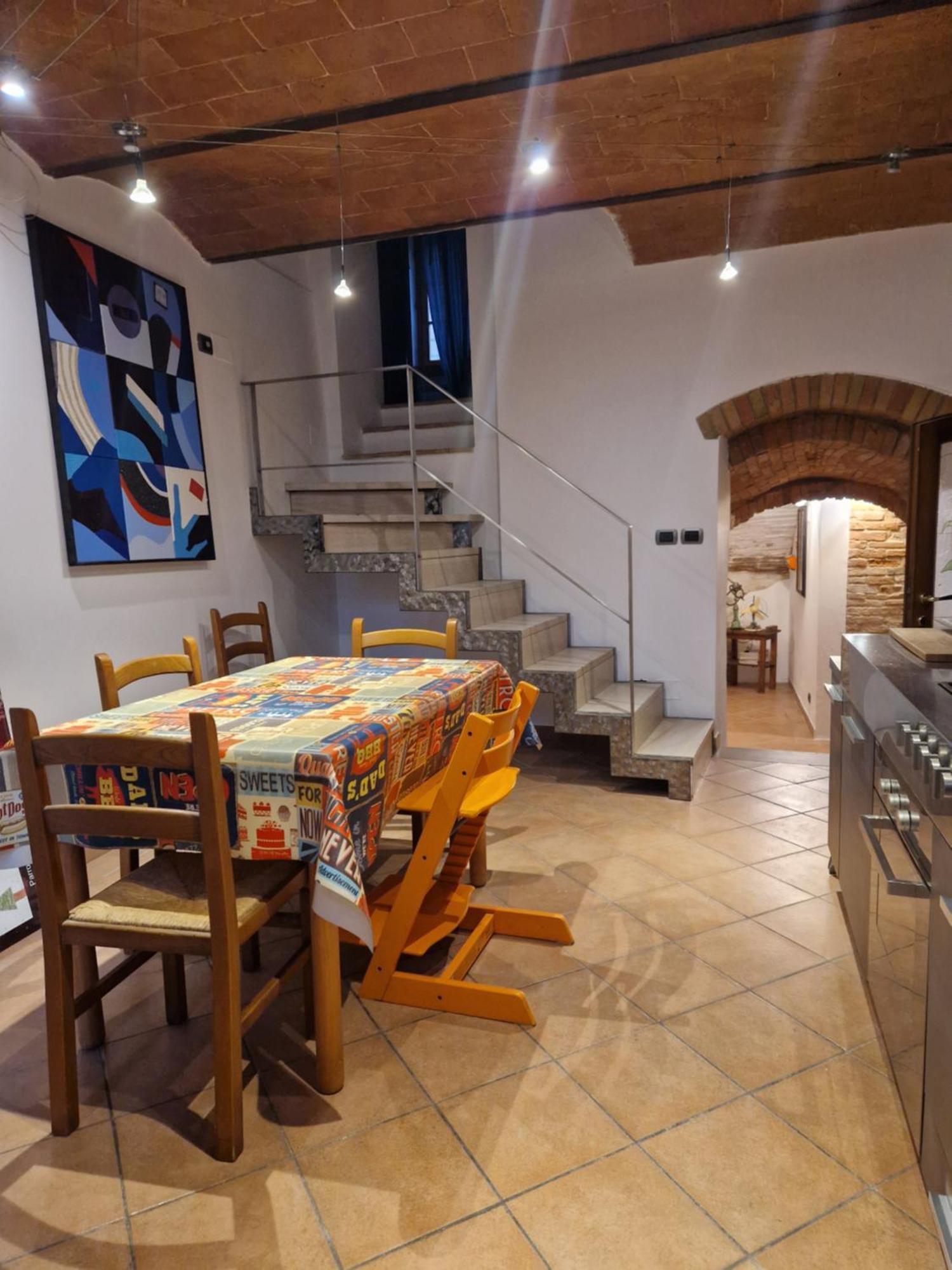 Apartmán Alla Cisterna-Civico 21 Gambassi Terme Exteriér fotografie